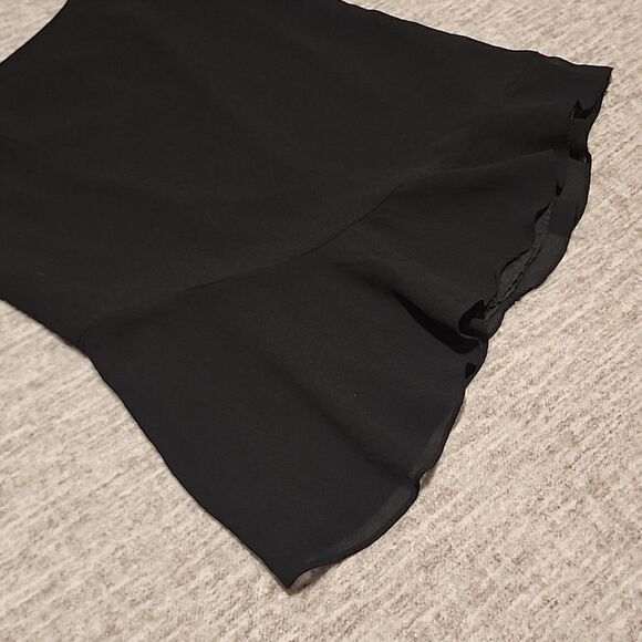 Oblique Petite- ruffle skirt - Picture 2 of 6